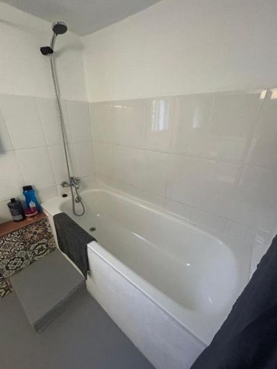 Image No.20-6 Bed House for sale