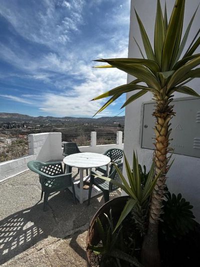 Image No.27-6 Bed House for sale