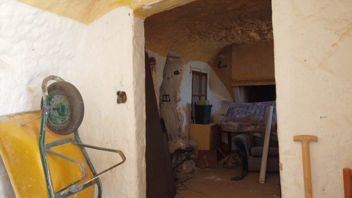 Image No.32-6 Bed House for sale