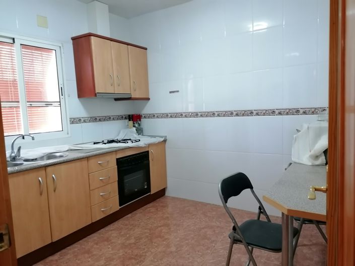 Image No.17-3 Bed House for sale