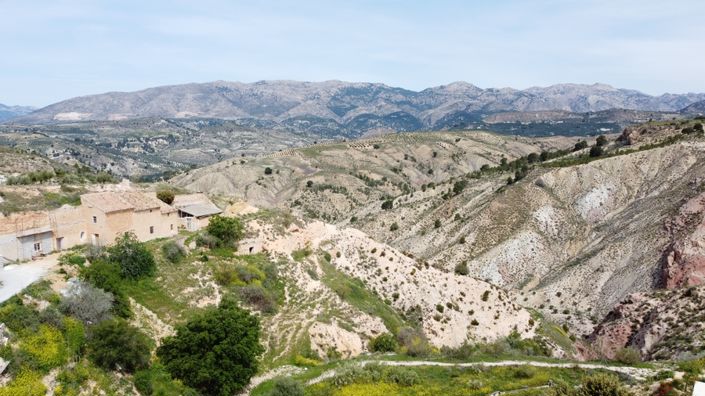 Image No.6-3 Bed House for sale