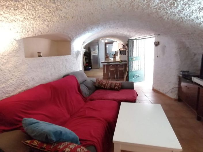 Image No.14-3 Bed House for sale