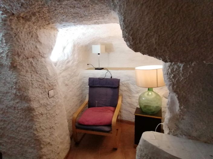 Image No.17-3 Bed House for sale