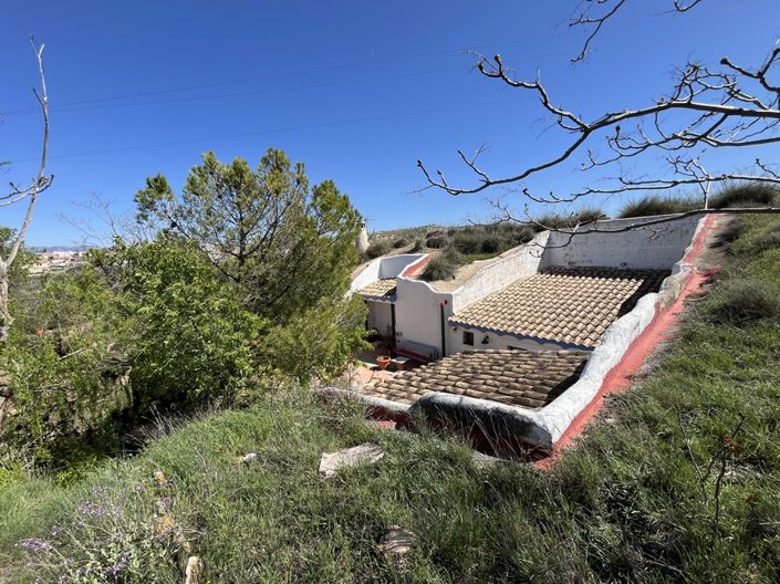 Image No.6-3 Bed House for sale