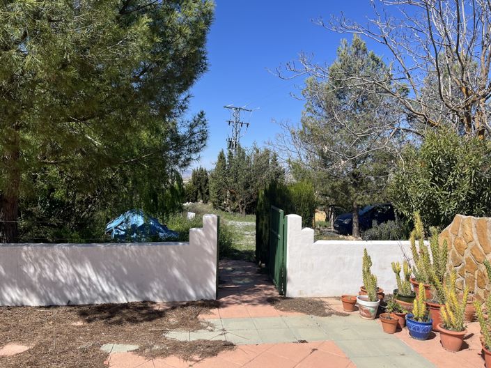 Image No.9-3 Bed House for sale