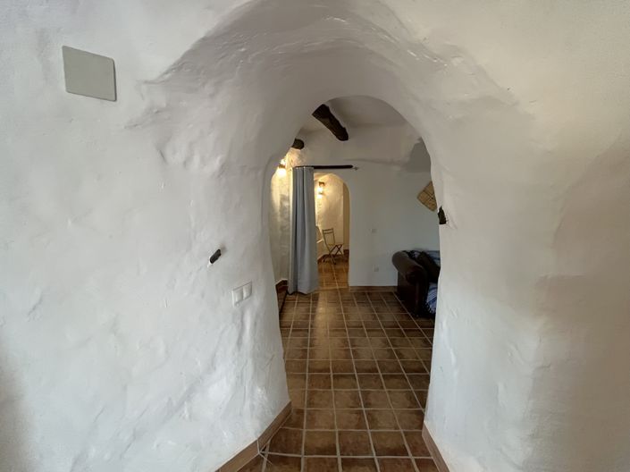 Image No.11-4 Bed House for sale