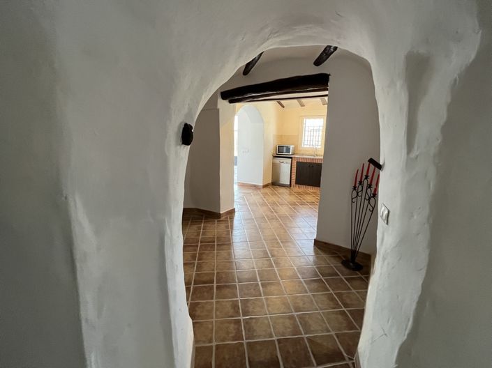 Image No.24-4 Bed House for sale