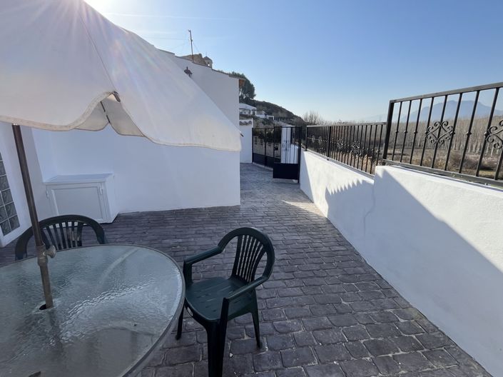 Image No.33-4 Bed House for sale