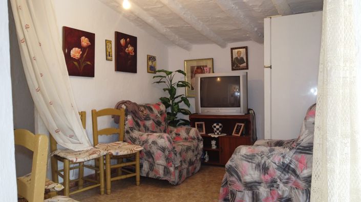 Image No.27-4 Bed Property for sale