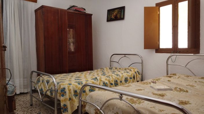 Image No.36-4 Bed Property for sale