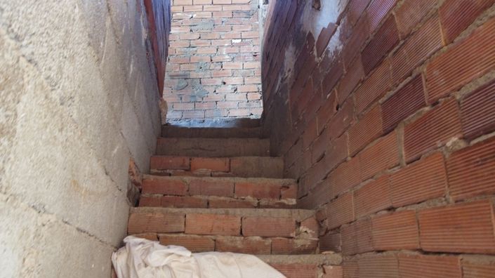 Image No.48-4 Bed Property for sale