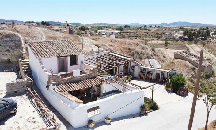 Image No.5-4 Bed House for sale