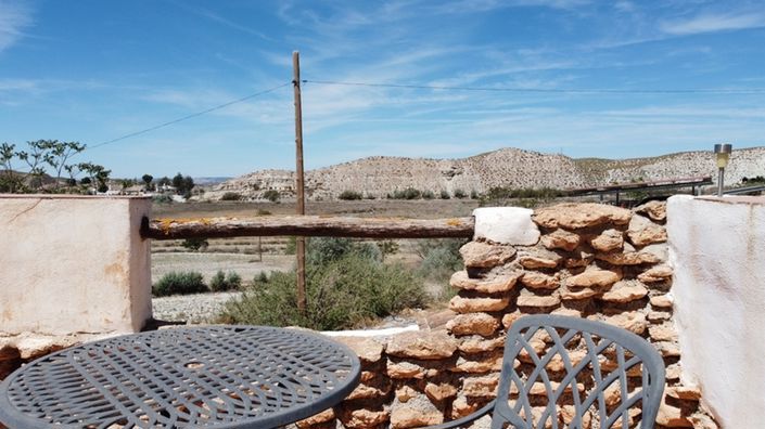 Image No.44-4 Bed House for sale