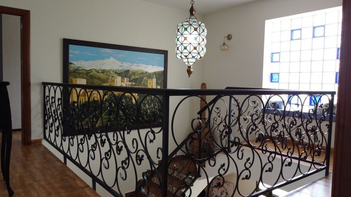 Image No.33-4 Bed Property for sale