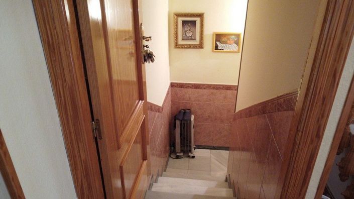 Image No.31-3 Bed Property for sale