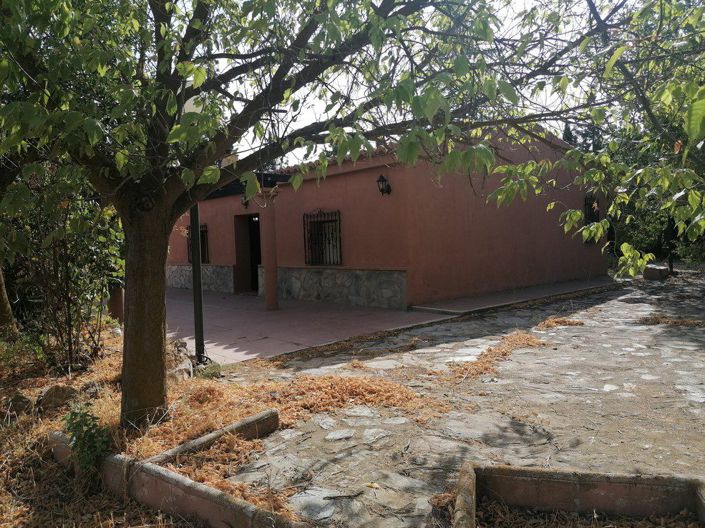Image No.11-3 Bed Property for sale