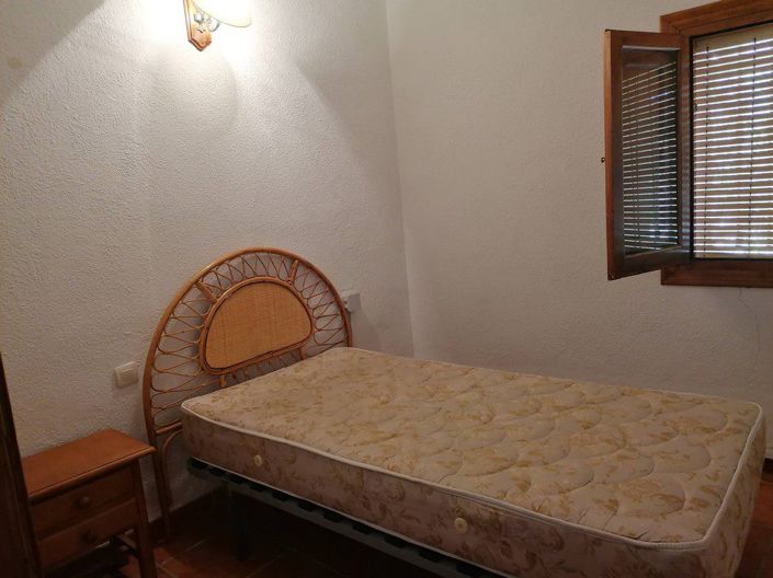 Image No.15-3 Bed Property for sale