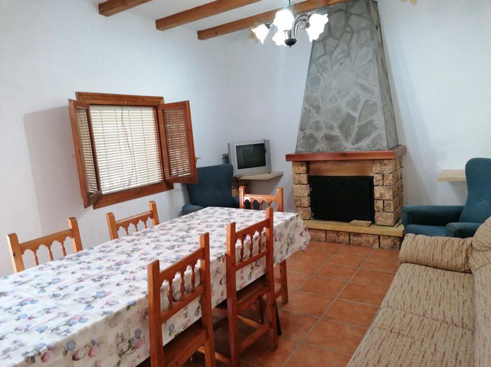 Image No.23-3 Bed Property for sale