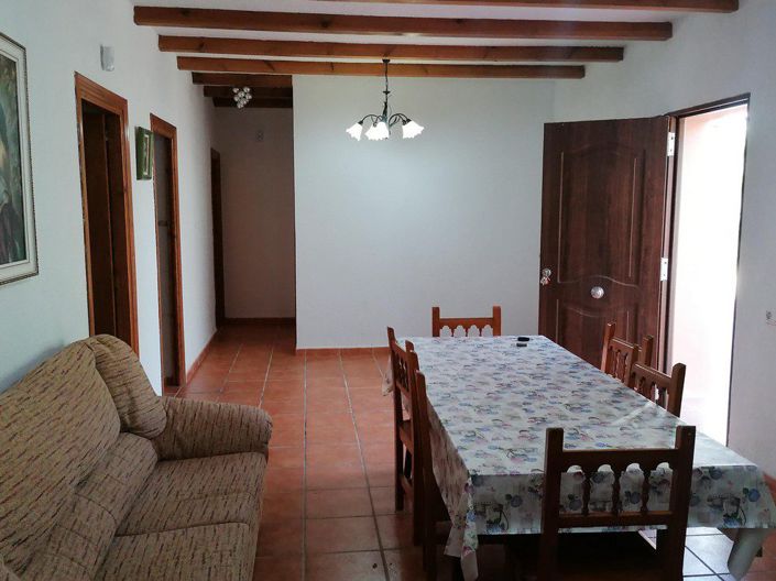 Image No.24-3 Bed Property for sale