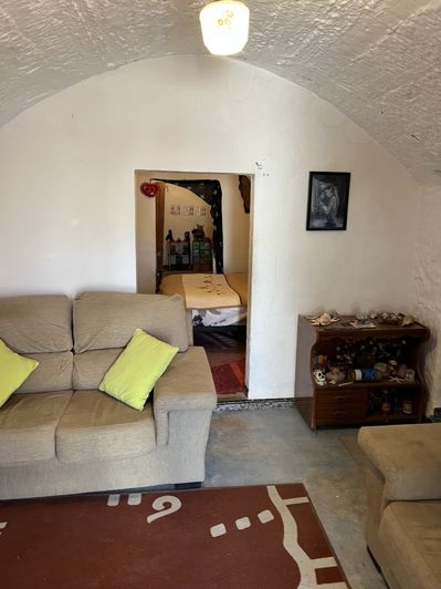 Image No.4-2 Bed House for sale