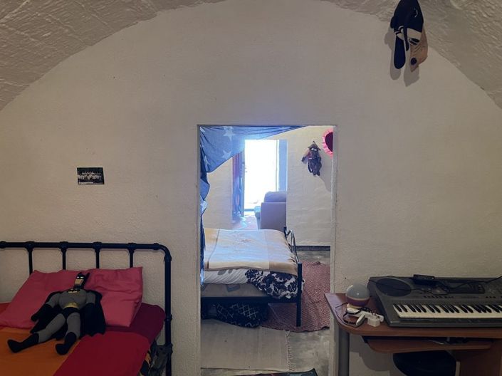 Image No.9-2 Bed House for sale