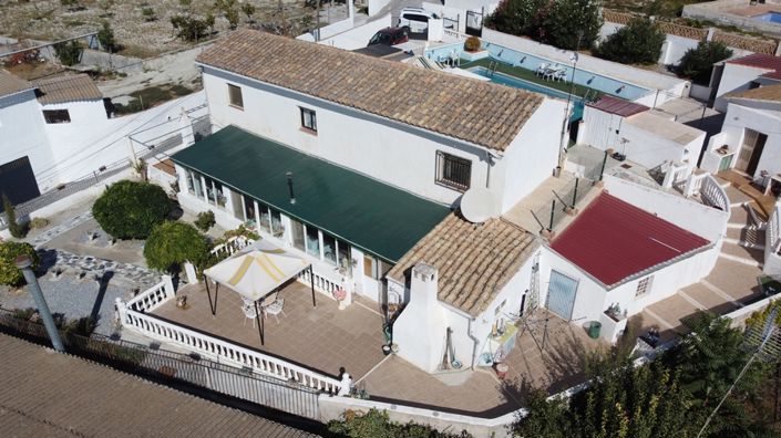 Image No.4-Propriété de 7 chambres à vendre à Baza