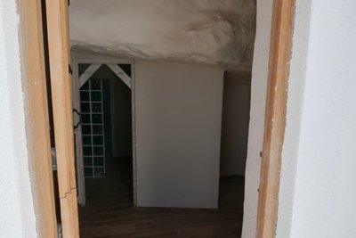 v3095251