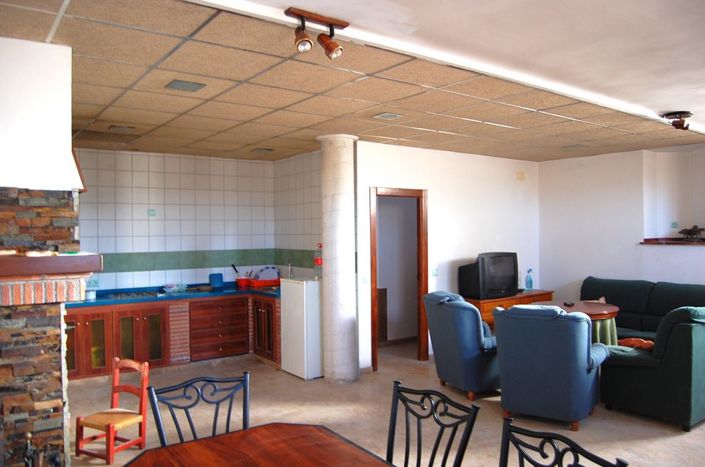 Image No.17-3 Bed Property for sale