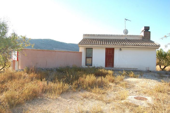Image No.10-3 Bed Property for sale