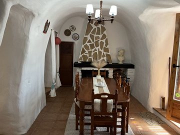 v3084245