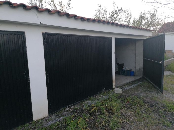 Image No.20-3 Bed Property for sale