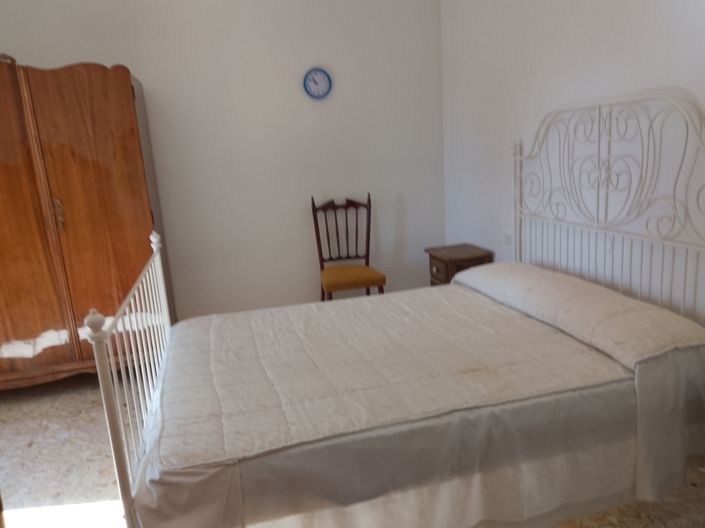 Image No.29-6 Bed Property for sale