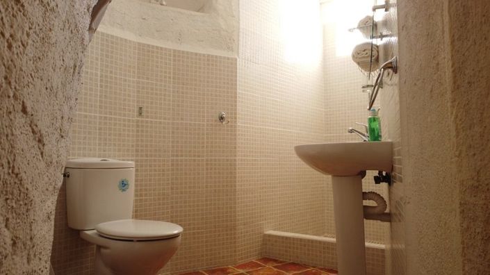 Image No.22-3 Bed Property for sale