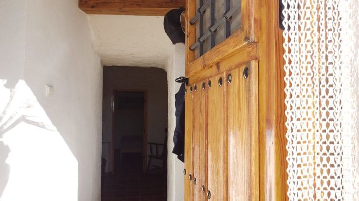 Image No.9-3 Bed Property for sale