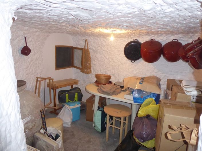 Image No.12-4 Bed House for sale