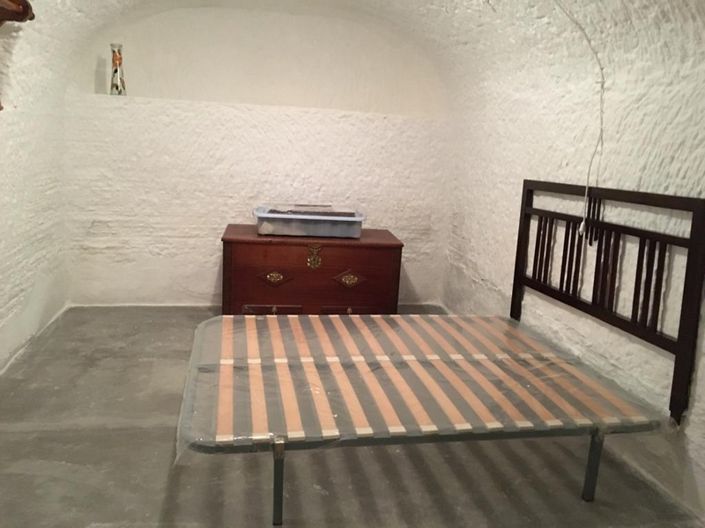 Image No.13-4 Bed House for sale