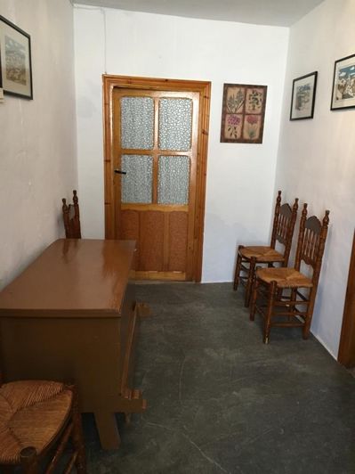 Image No.3-4 Bed House for sale