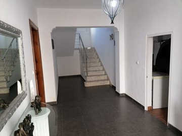 v3106245