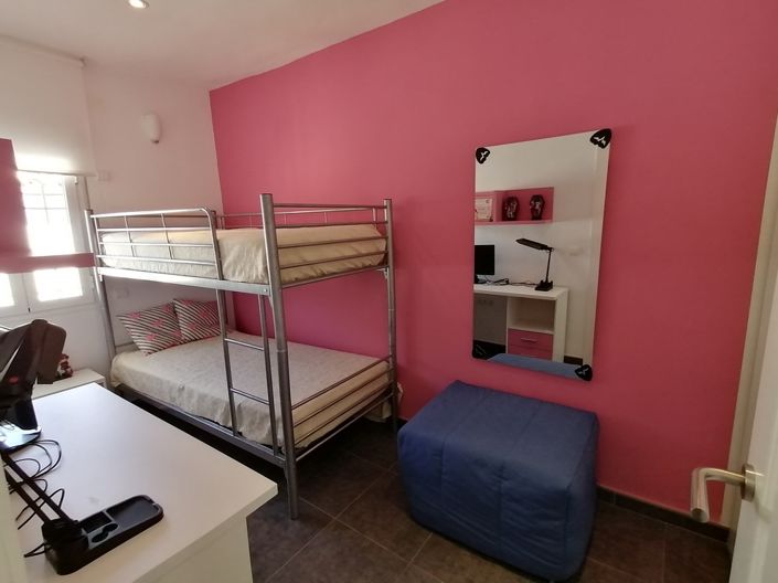 Image No.35-6 Bed Property for sale