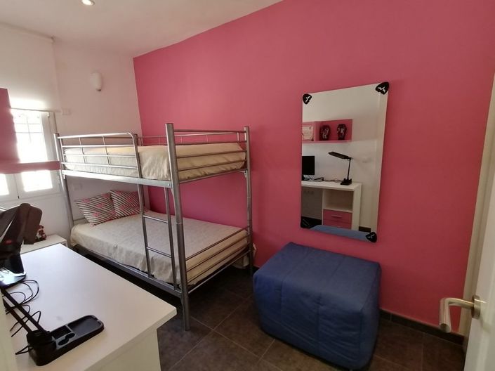 Image No.35-6 Bed Property for sale