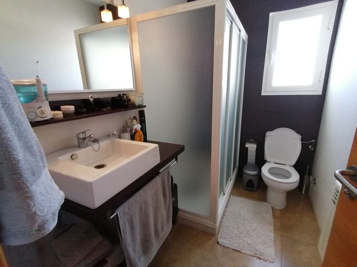 Image No.48-6 Bed Property for sale