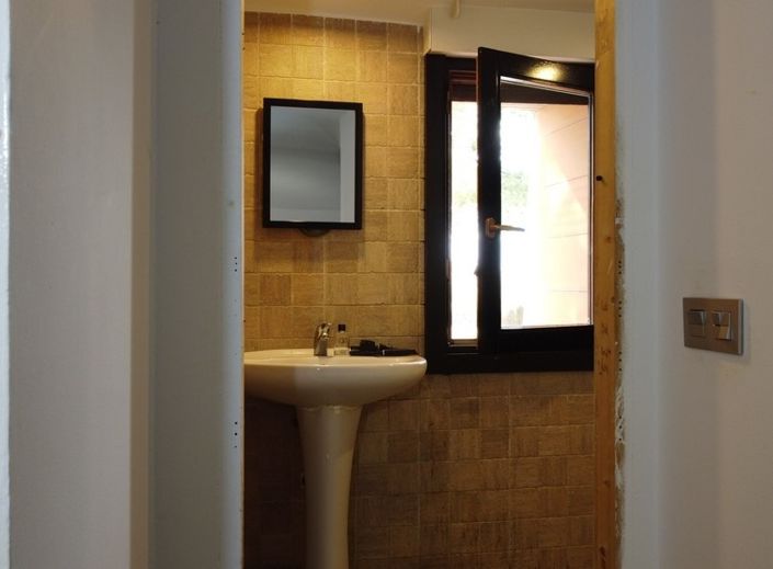 Image No.13-4 Bed House for sale