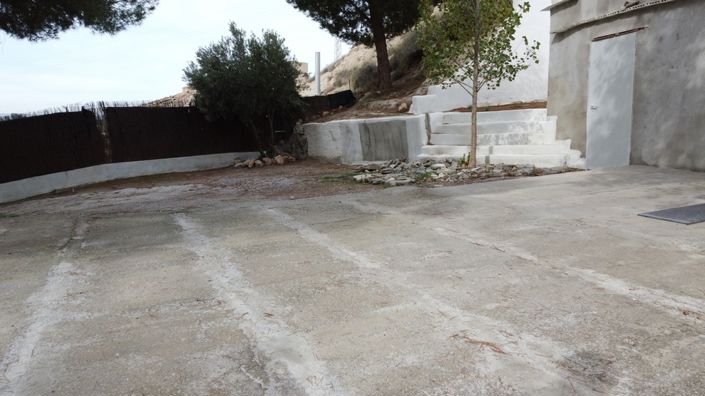 Image No.25-4 Bed House for sale