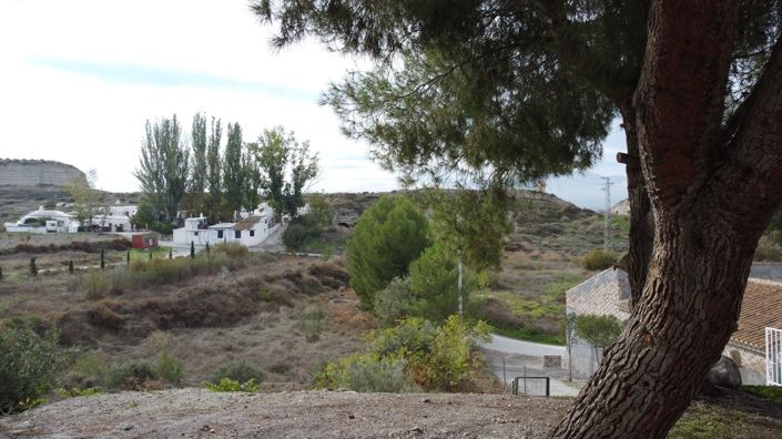 Image No.33-4 Bed House for sale