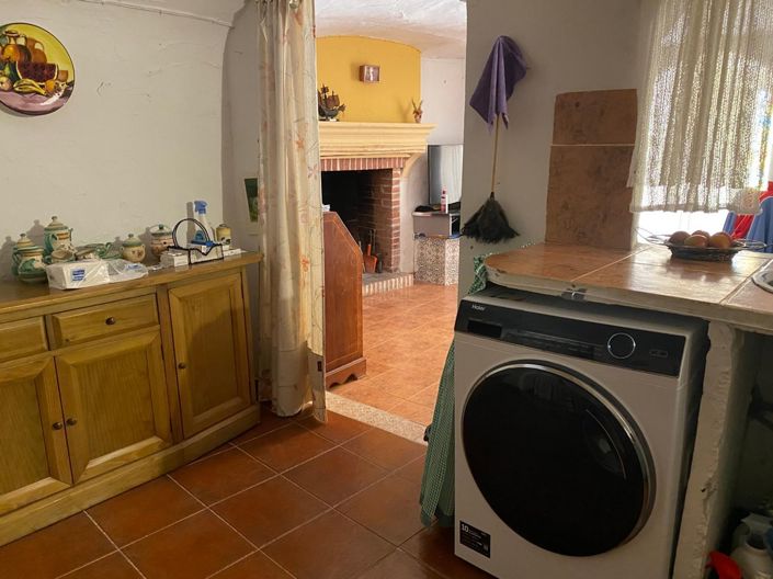 Image No.11-4 Bed House for sale