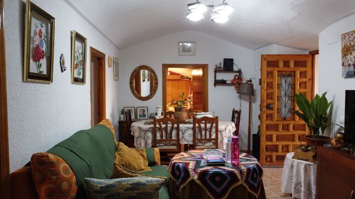 Image No.15-3 Bed House for sale