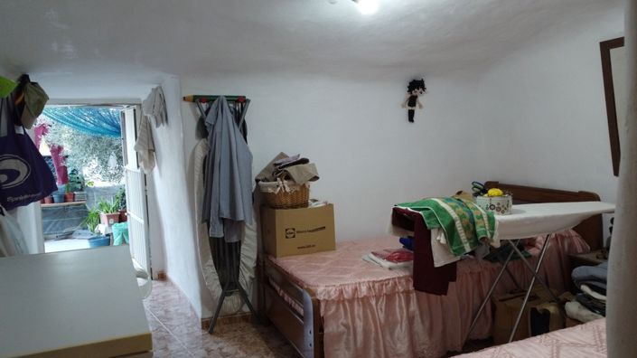 Image No.20-3 Bed House for sale