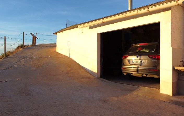 Image No.34-3 Bed House for sale