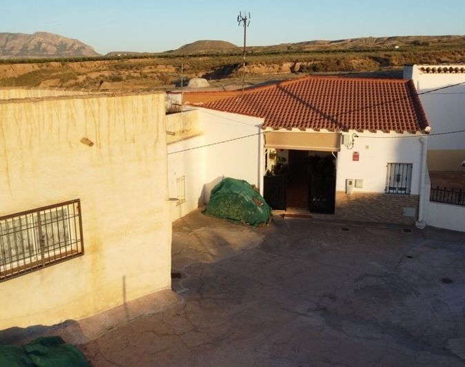 Image No.40-3 Bed House for sale