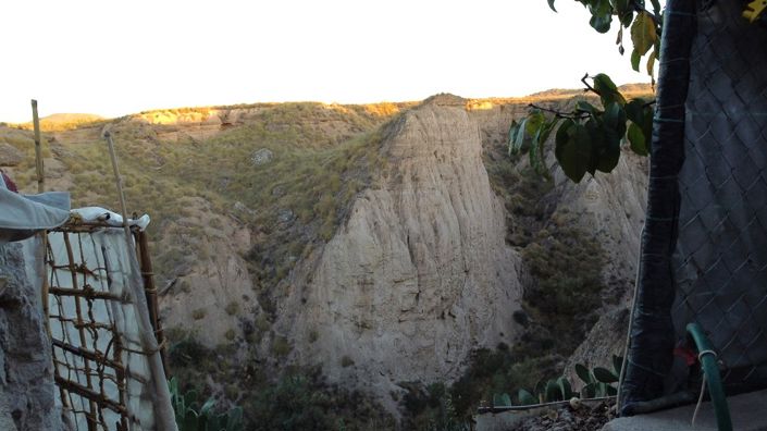 Image No.8-3 Bed House for sale